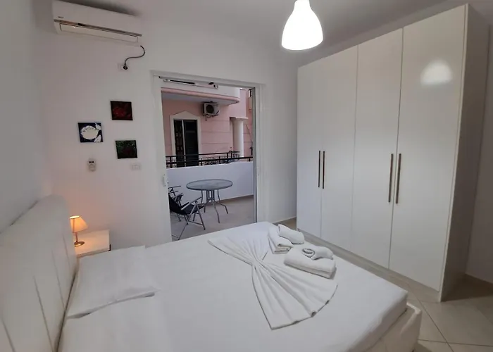 Victoria By The Sea Sarandë